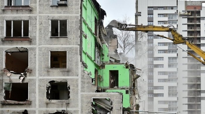 Медведев поддержал идею реновации по всей стране